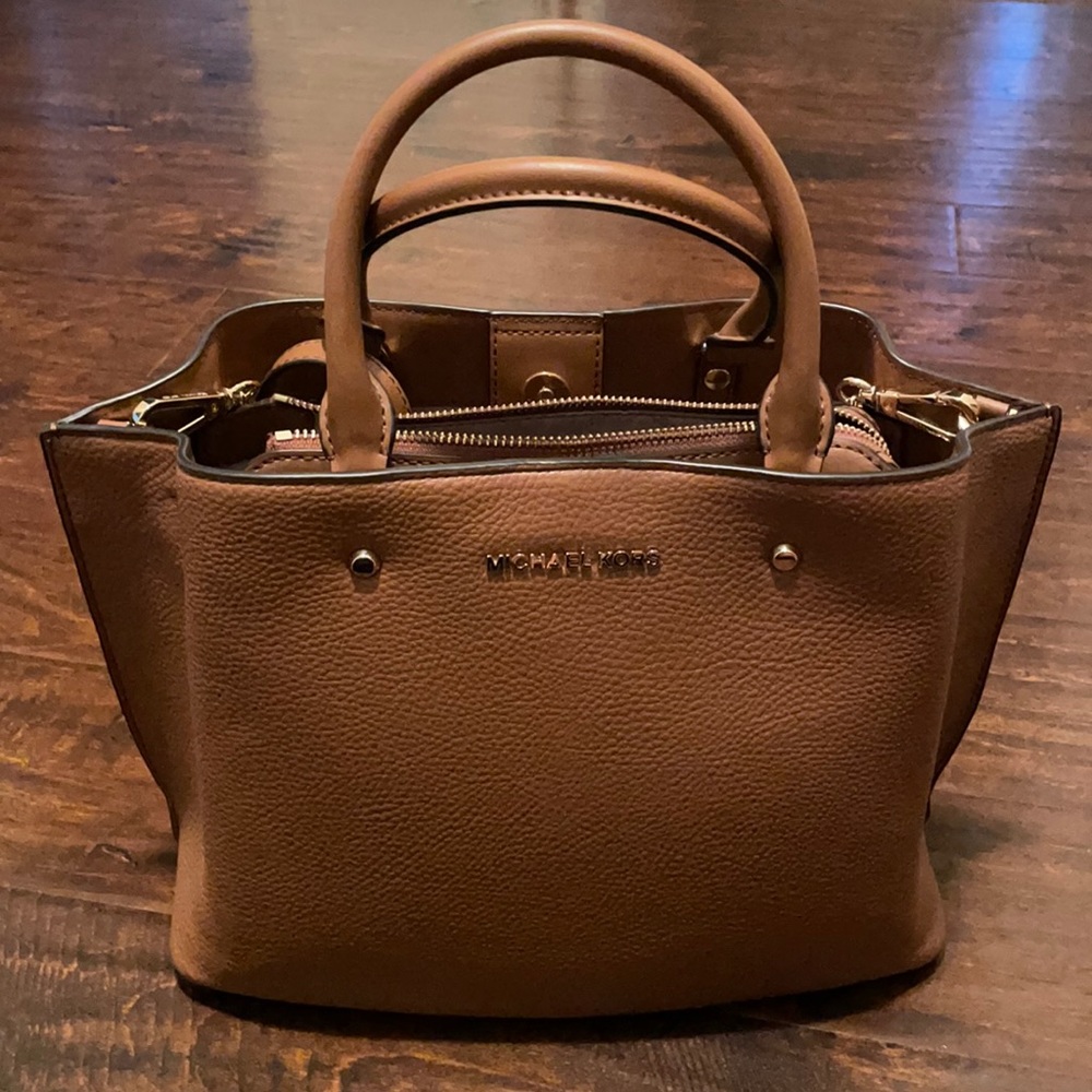 Michael Kors Arielle Bag